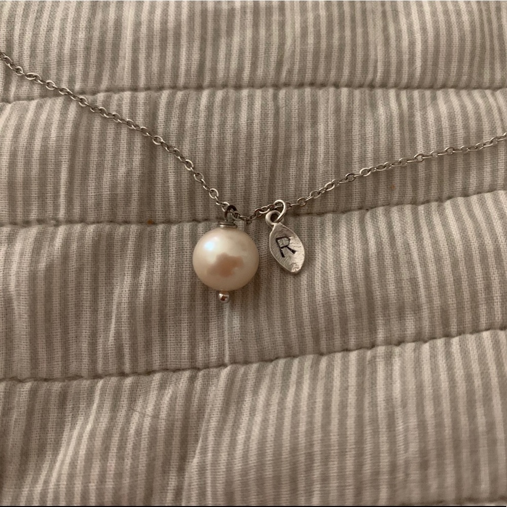 Pearl R Pendant Necklace